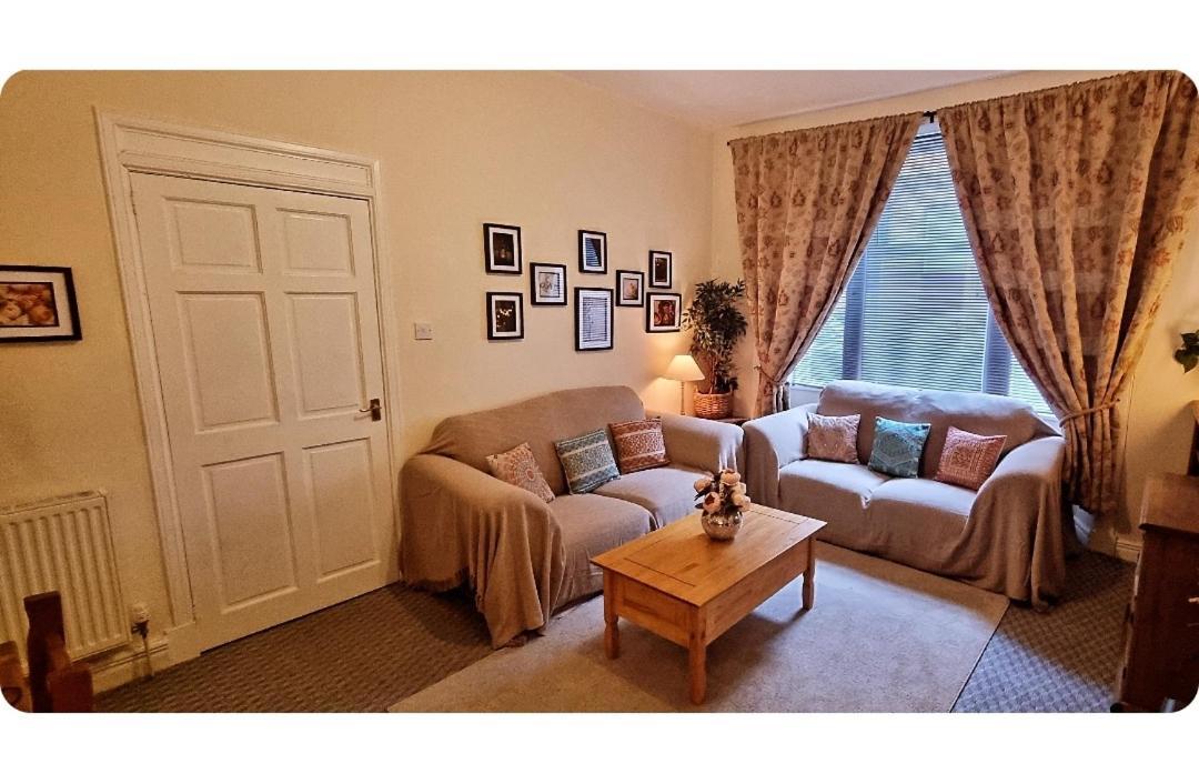 Entire, Main Door, Pet Friendly, Home Away From Home, East Ayrshire Newmilns Exterior foto